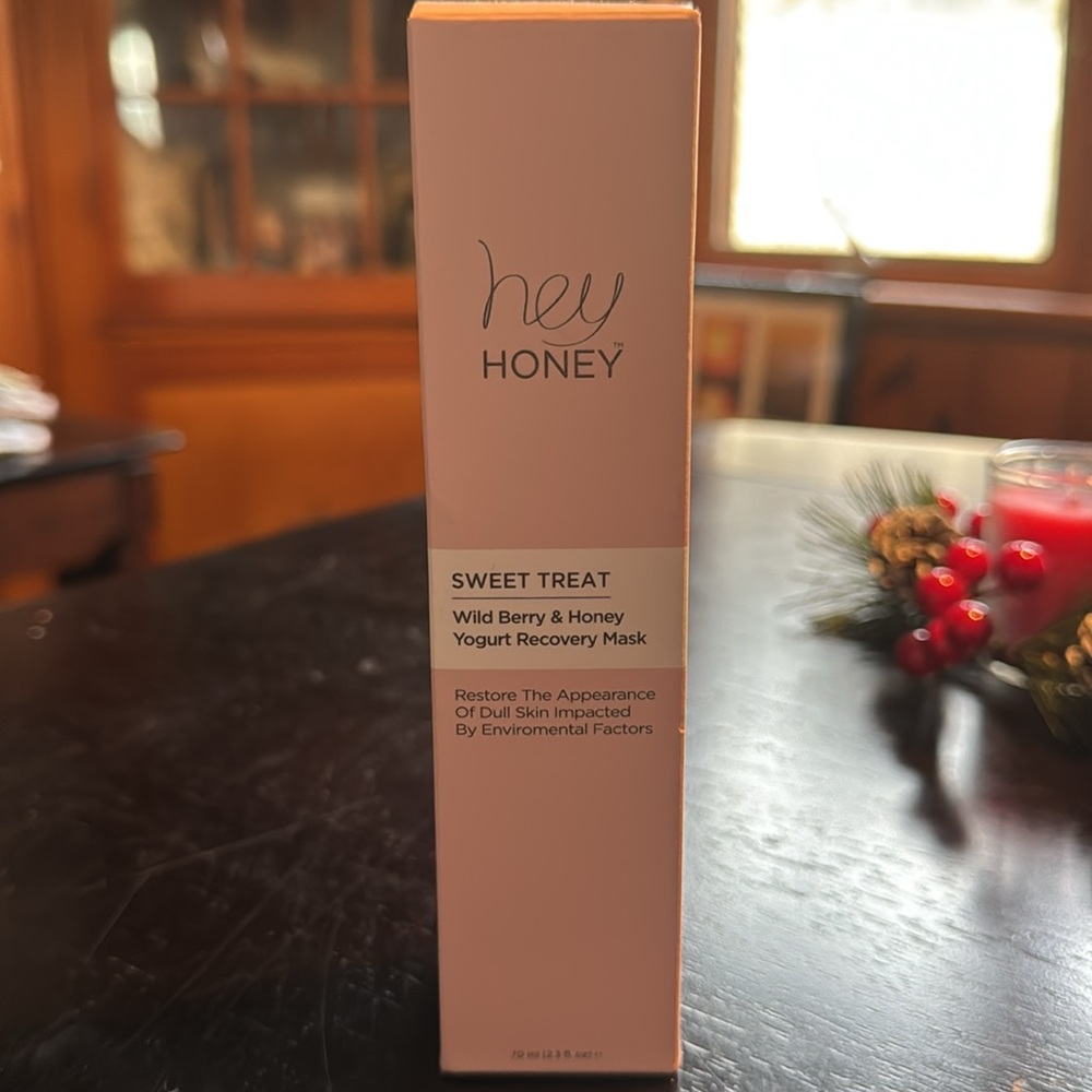 Skin care treatment mask, NEW BEVER OPENED - Picture 2 of 4